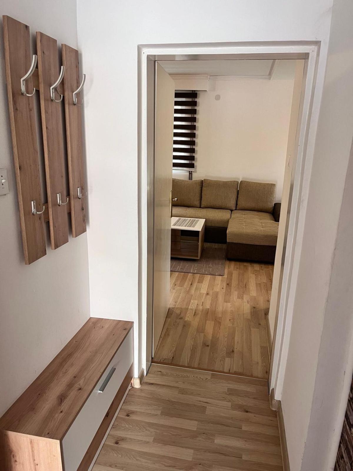 Apartmani Nikolic วิเชกราด ภายนอก รูปภาพ